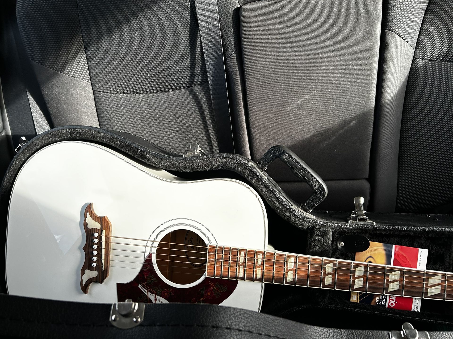 Epiphone Dove Pro
