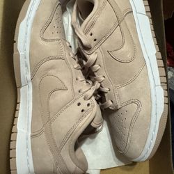Womens Nike Dunk Low PRM MF