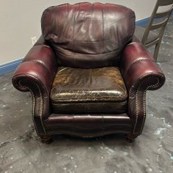 Free Love Seat
