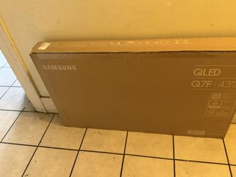 A Unboxed Samsung 43 Inch QLED Q7F