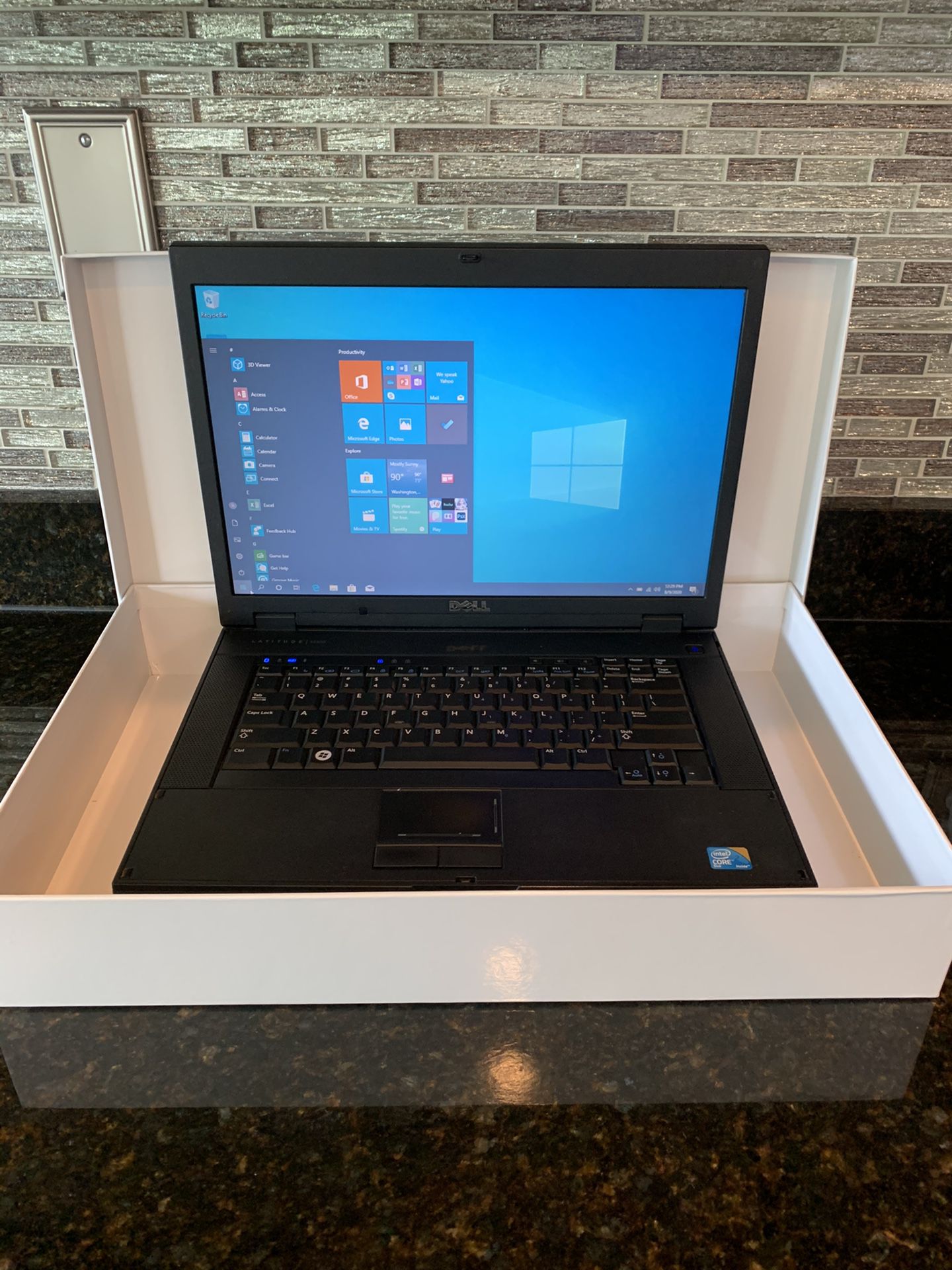 15” Dell Latitude E5500 Laptop with Windows 10 and Microsoft Office