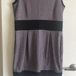 Sleeveless purple and black dress