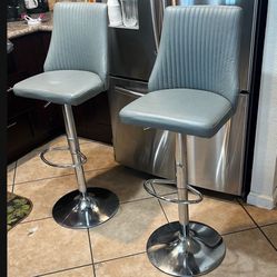 Set Of 2 Swivel Bar Stools 