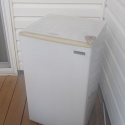 Small  Fridge 