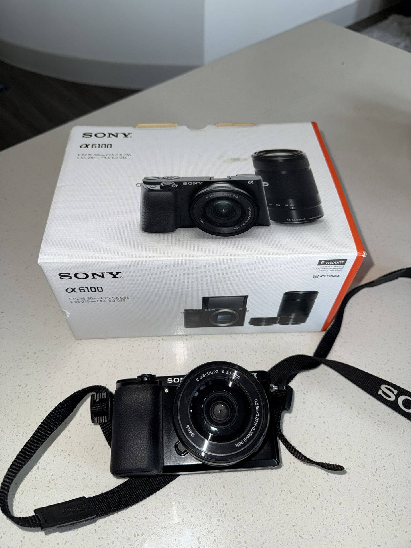 Sony a6100