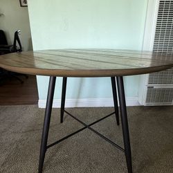 Forest Hill Dining Table