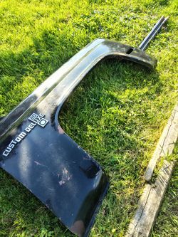 Squarebody Passenger side fender $200/bestoffer or trade