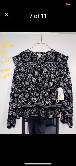 Never Worn Women’s Dress Shirt X-Large