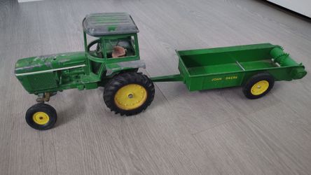 John Deere Tractor Trailer