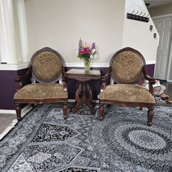 Set Of 2 Beautiful Side Chairs