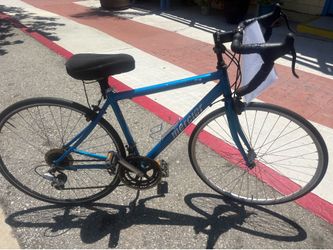 Mercies Road bike, 14 speed, medium size in good condition
