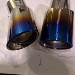 2 New Exhaust Tips