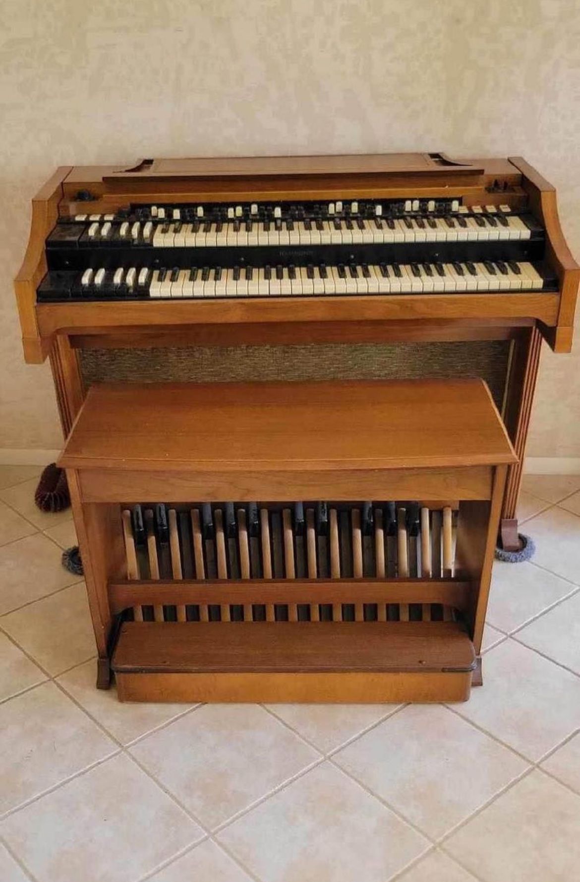 Hammond A100 Organ 