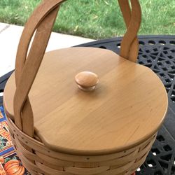 Like New(2010) Longaberger  Basket W/Lid/Protector