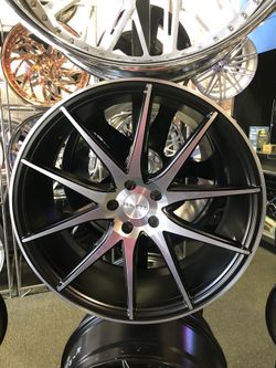 22” Ravetti M11 Staggered Rims and Tires