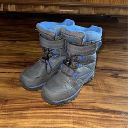 Boys Snow Boots Size 2