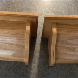 Very  nice pair of oak finished shelves  