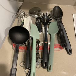 Cooking and Baking Tools - 10 Piece (Cash Only - Must Take All)