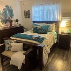 Vintage Solid Wood Bedroom Set