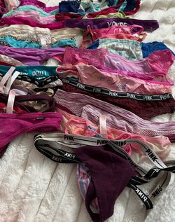 Victoria Secret thongs 50 pieces xs