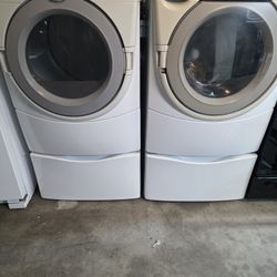Washer and Gas Dryer Set 