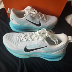 Nike Vomero 18 $80