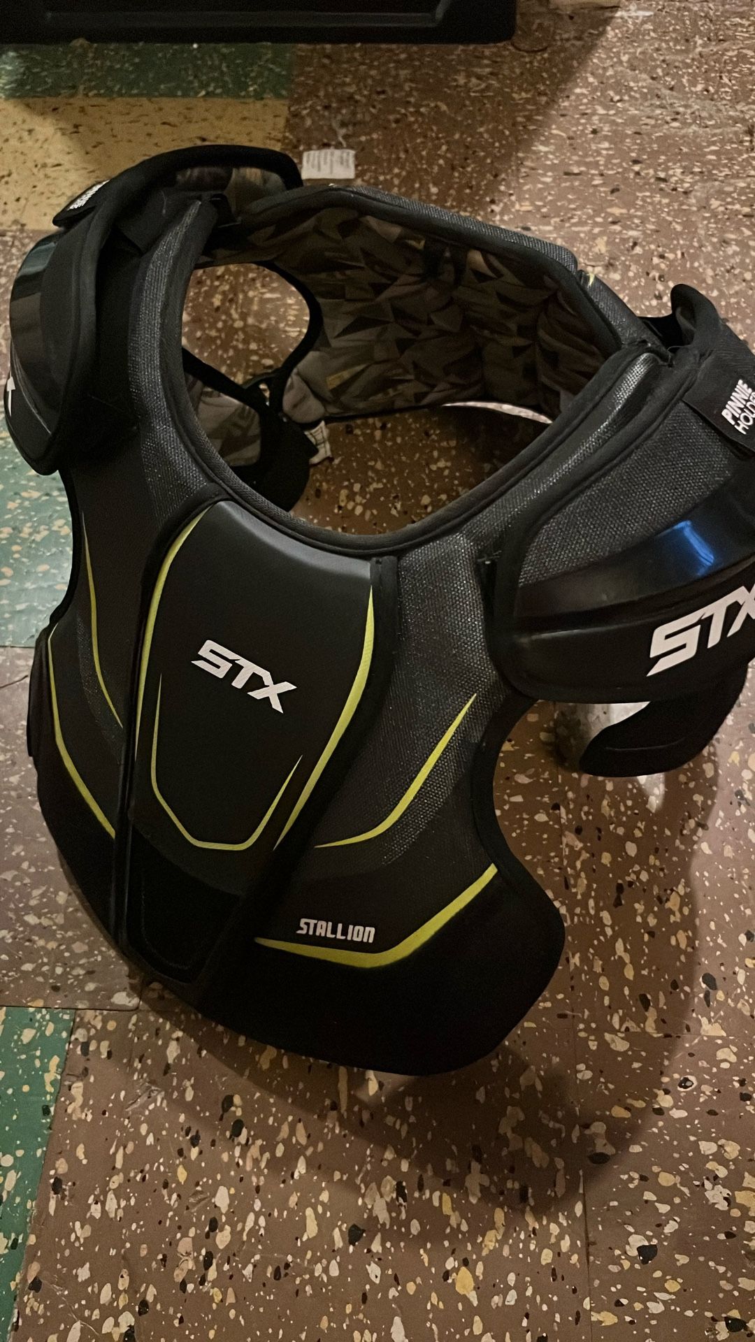 Lacrosse Shoulder Pads