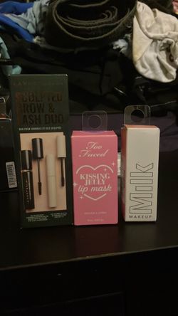 Makeup Bundle – Anastasia, Too Faced, Milk