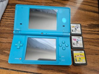 Nintendo DSi Blue Console Bundle + 3 Games & Stylus