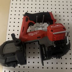 MILWAUKEE M12 CORDLESS BAND SAW FUEL BRUSHLESS