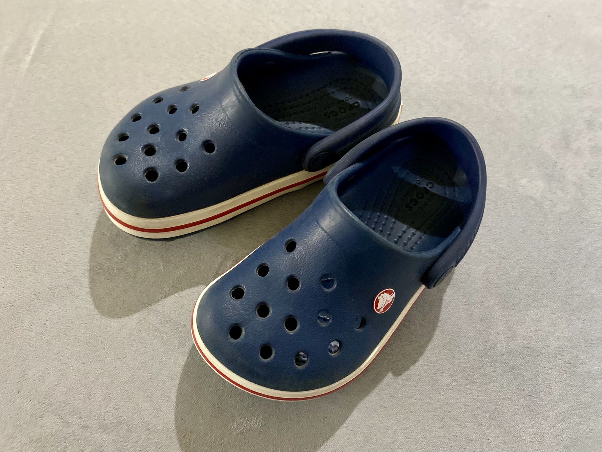 Toddler Crocs size 7