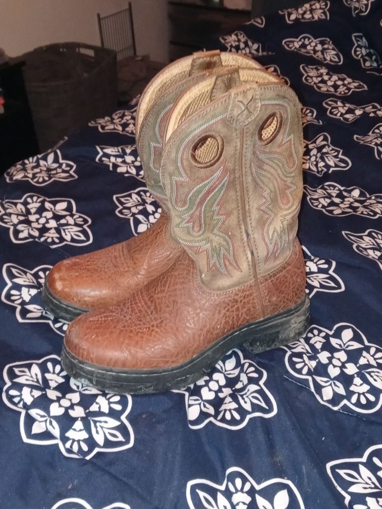 Twisted Boots