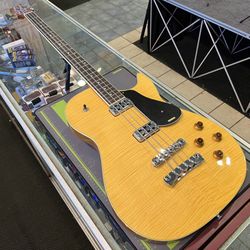 BP Rose BTF150 Natural High Gloss Semi-Hollow Electric Bass with Hardshell Case NEW!