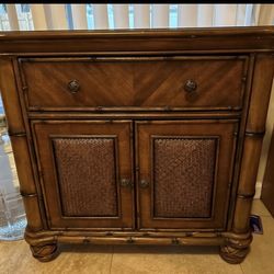 Pair Of Haverty’s Nightstands 