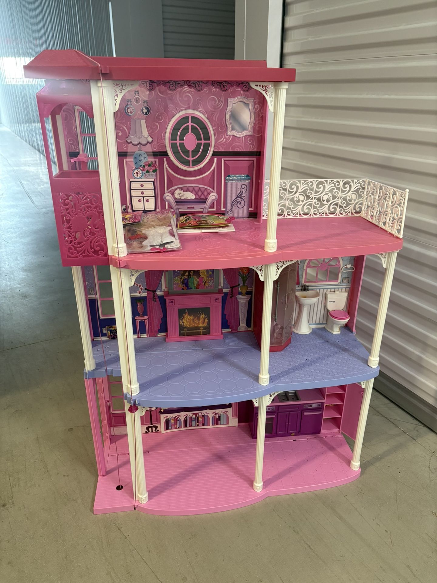 Barbie Dream House