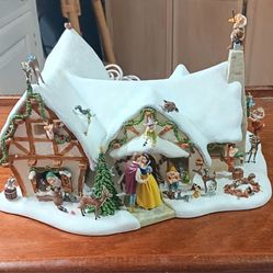 Disney Snow white and the seven dwarfs christmas cottage