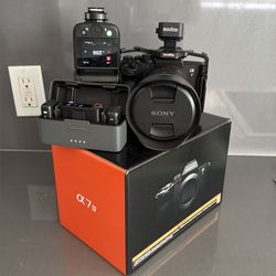 Sony A7 IV (A7-4) A74 bundle