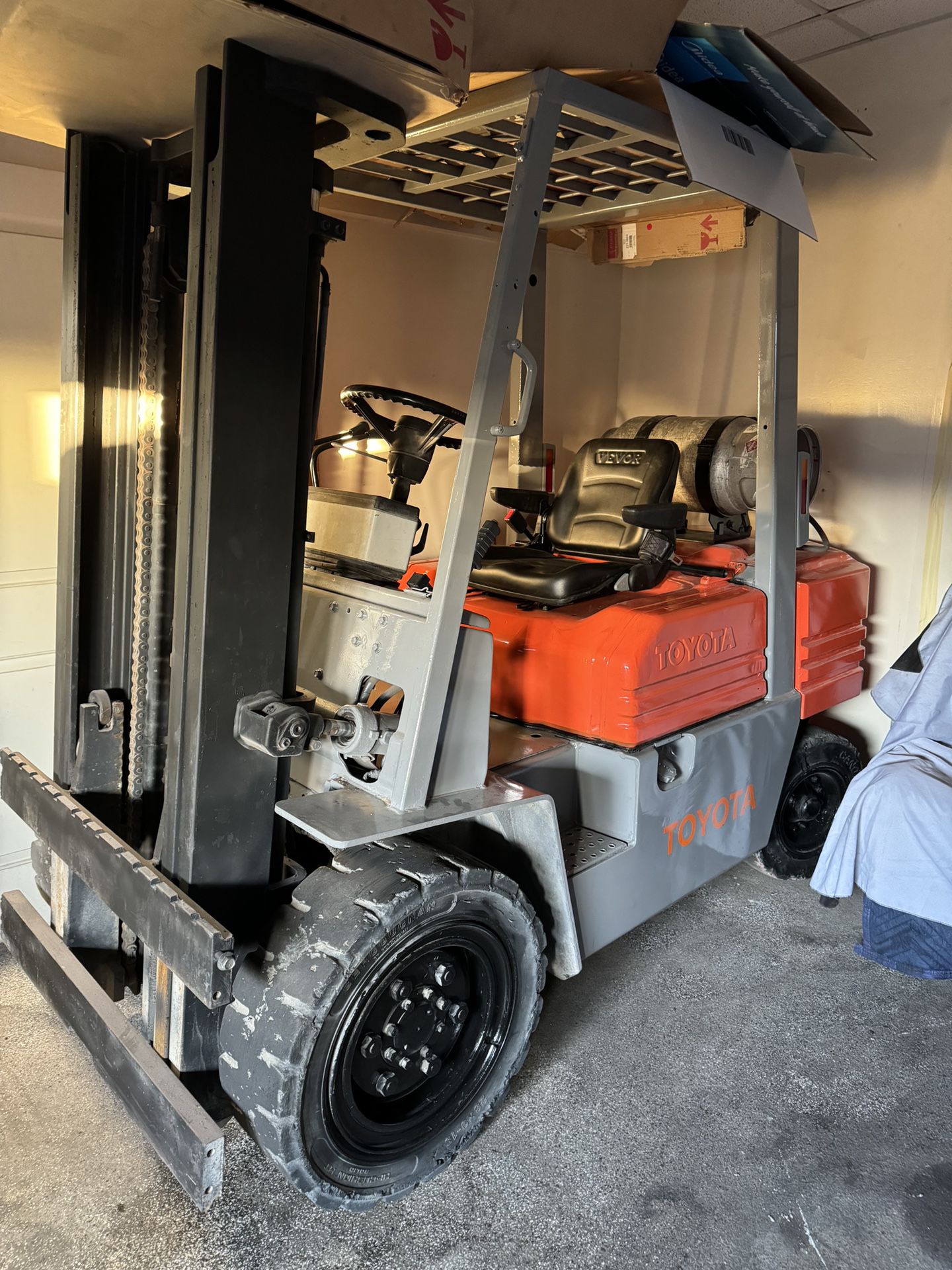 Toyota Forklift 6000LBS
