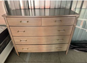 Nice Stanley Furniture Mulholland Collection Media Chest / Dresser