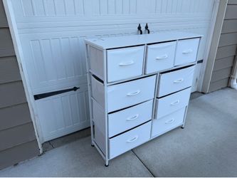 Shelf with fabric / leather bins