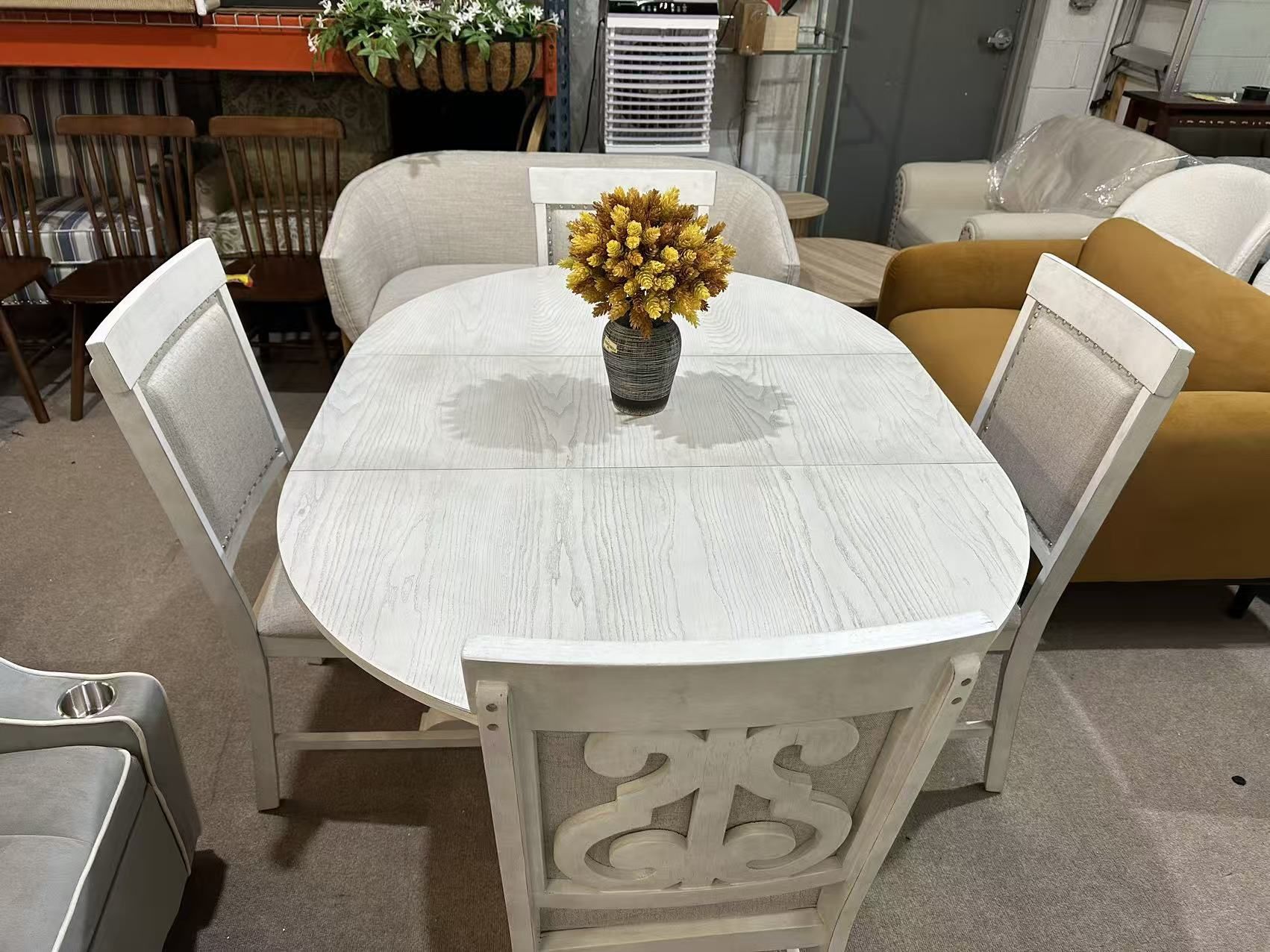 Brand new Merax Round Dining Table Set for 4, Extendable Kitchen Table Set with 4 Upholstered Chairs, Farmhouse Table and Chairs Set for Kitchen, Dini