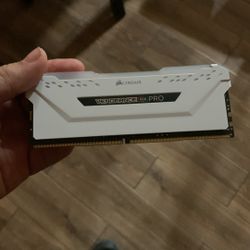 Vengeance RGB Pro. Ram Stick