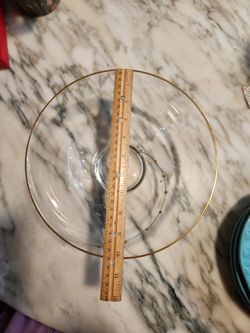 Pier 1 Glass Bowl With Gold Swirl
