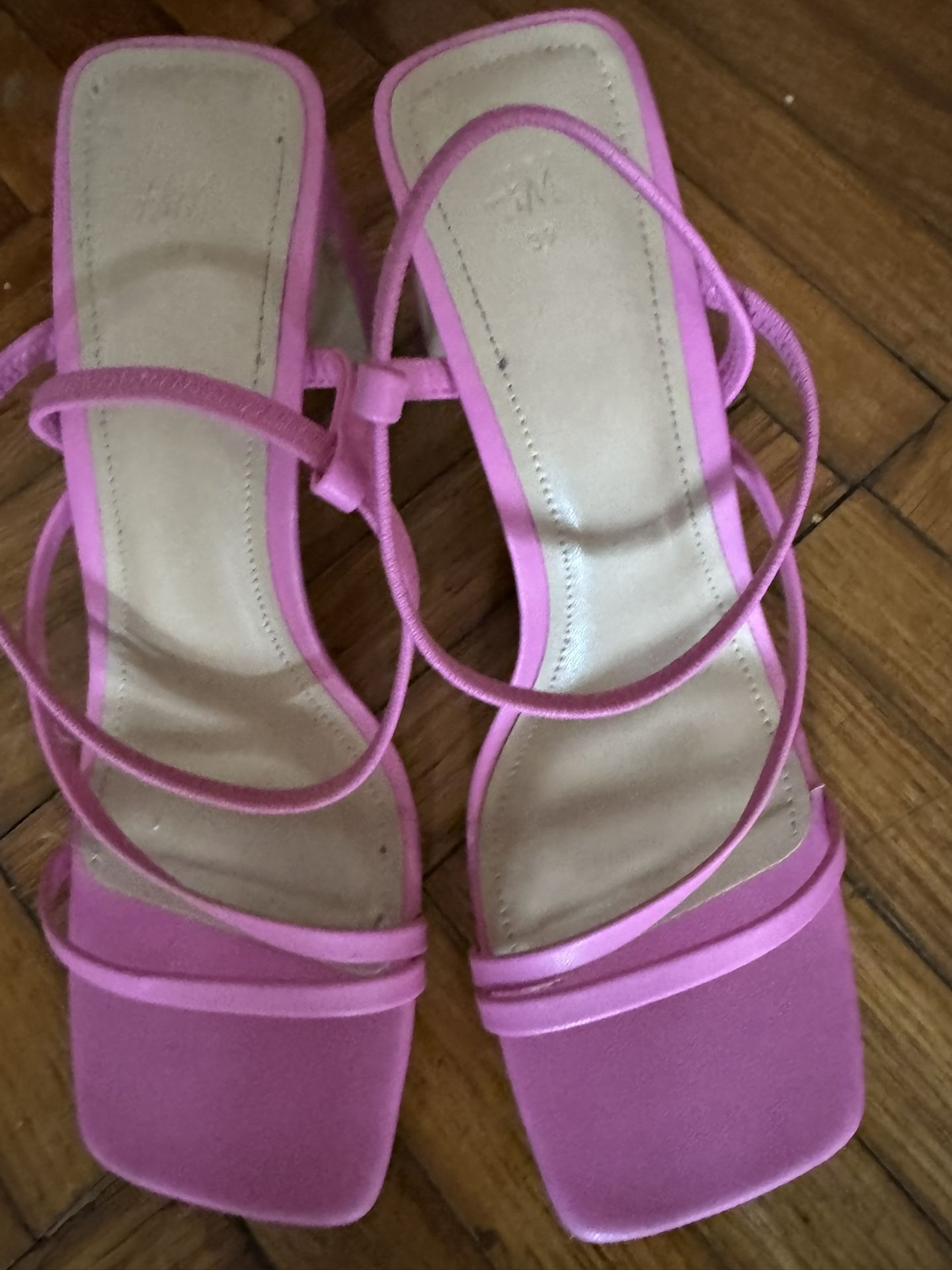H&M pink heels