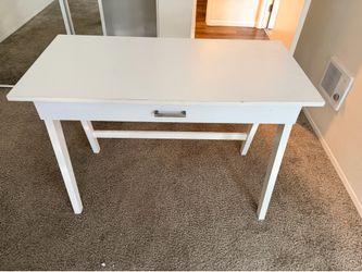 Makeup desk