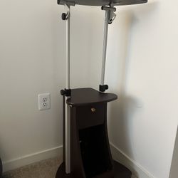 Mobile Computer Desk