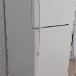 GE ...REFRIGERATOR