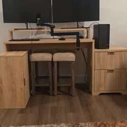 3 BRAND NEW & FULLY ASSEMBLED COMPUTER DESKS