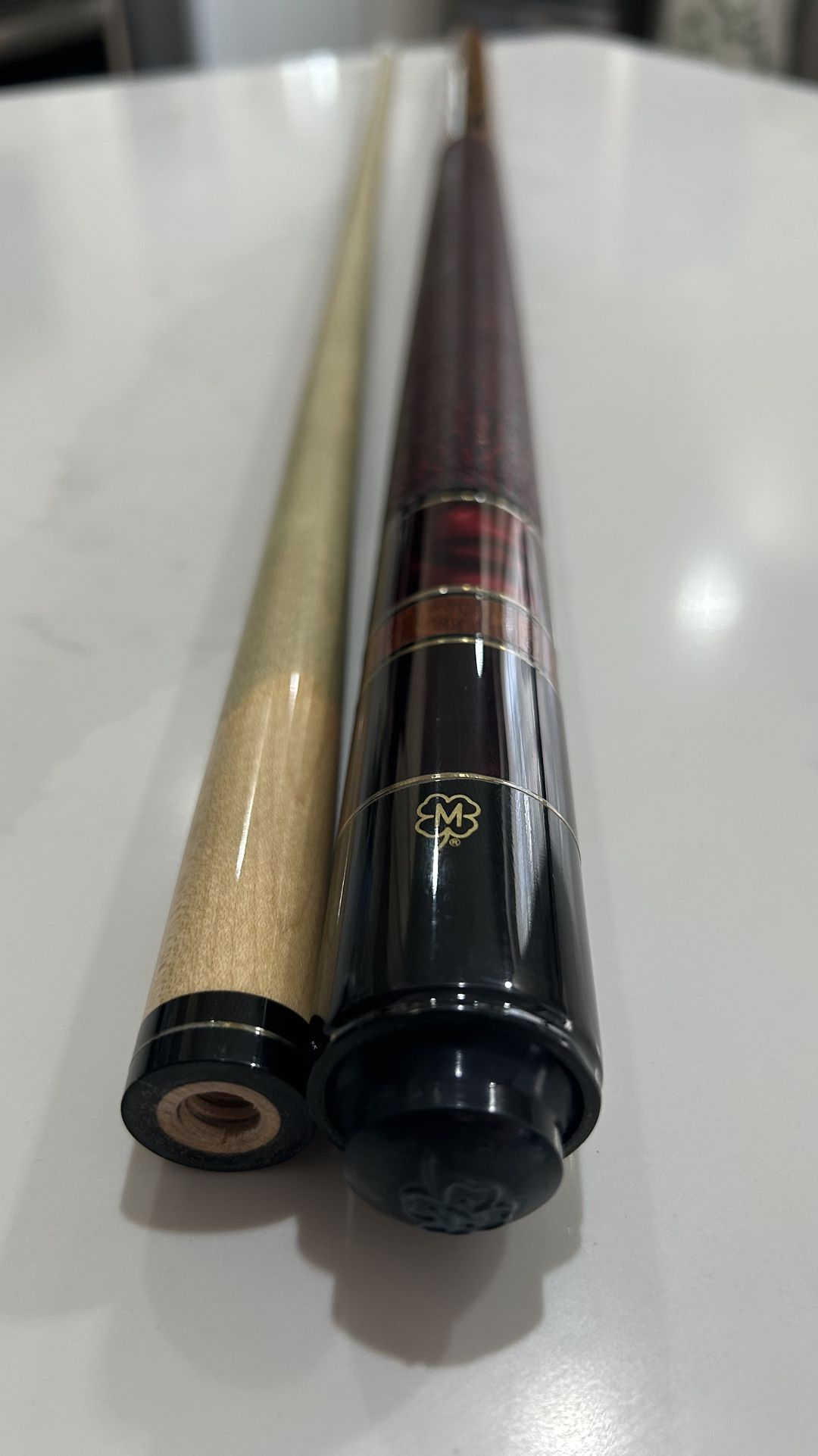 McDermott Pool/Billiards Cue + Case