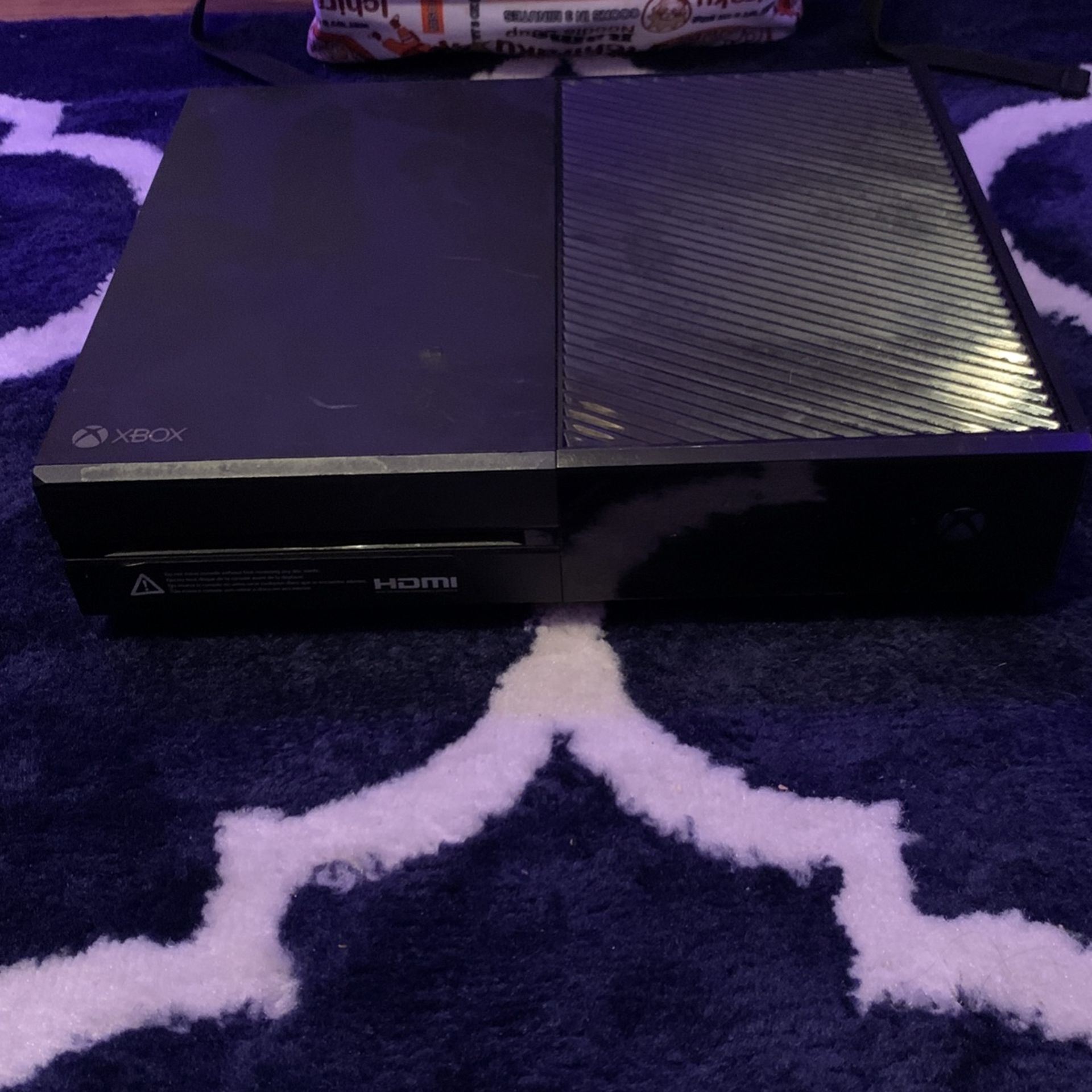 Xbox One  With Chords With Minecraft Installed On It 